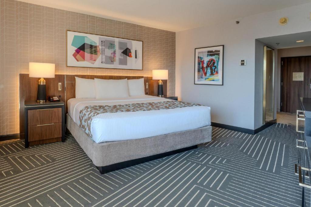 Valley Forge Casino Resort Кинг ъф Прусия Екстериор снимка